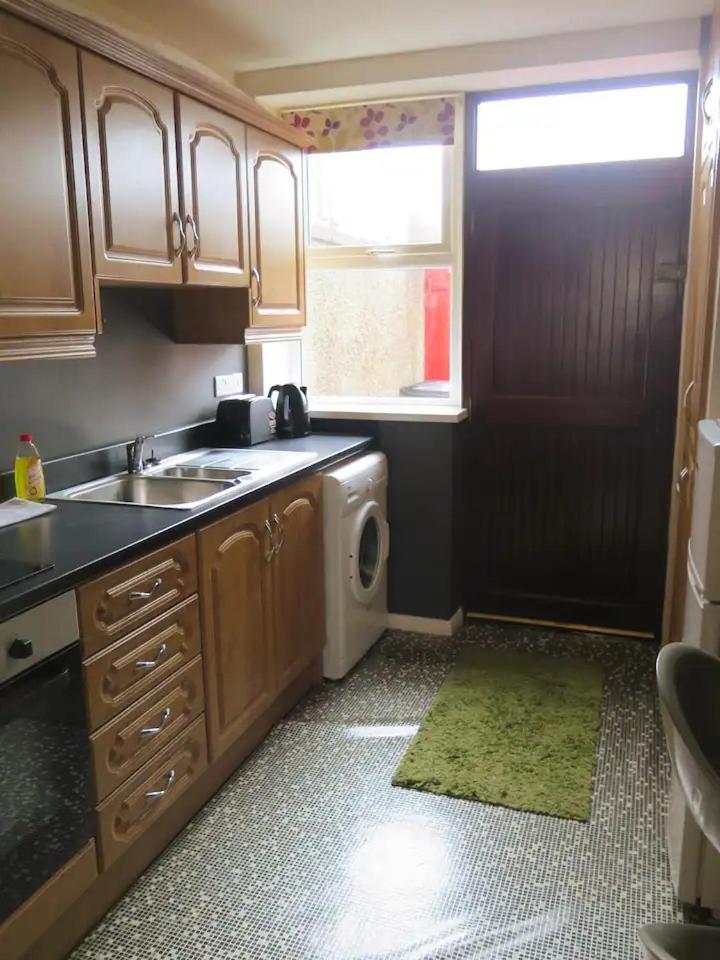 Taise Veiw Apartment Баликасъл Екстериор снимка